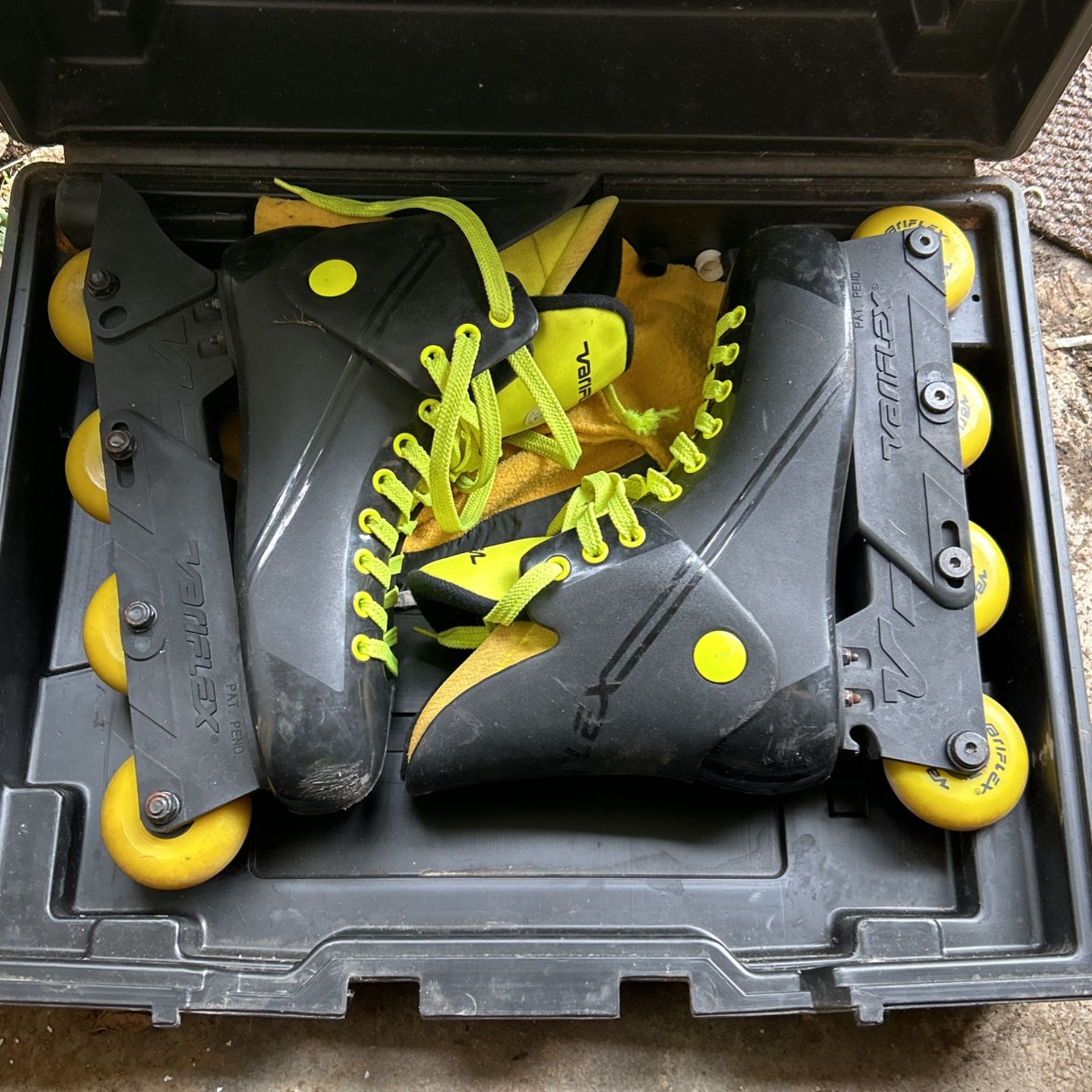 Skates
