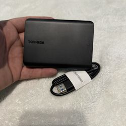 Toshiba Canvio Basics 2TB & 1TB Portable External Hard Drive