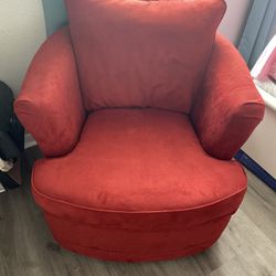 Golden Chair, Red, Beatiful and very Comfortable