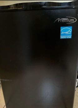 Mini refrigerator