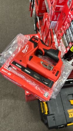 Milwaukee M12 12-Volt Lithium-Ion Cordless 3/8 in. Crown Stapler (Tool-Only)