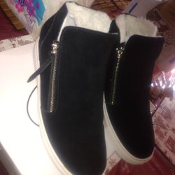 Steve Madden Caliber Fur Lined Ankle Boot Women Size 9  Black Suede Wedge Heel Shoe