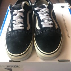Size 9 Vans 