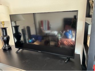 36 in TV with remote