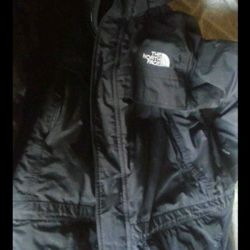 North Face Pic #1 Blck Down coat Boys XL fits Mens smll, Pic #4/5 Mens North Face  Greenish Yellow Jacket Sz M $135, UGGS sz 6W $125 prices are Firm 