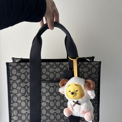 Coach smith medium tote 24