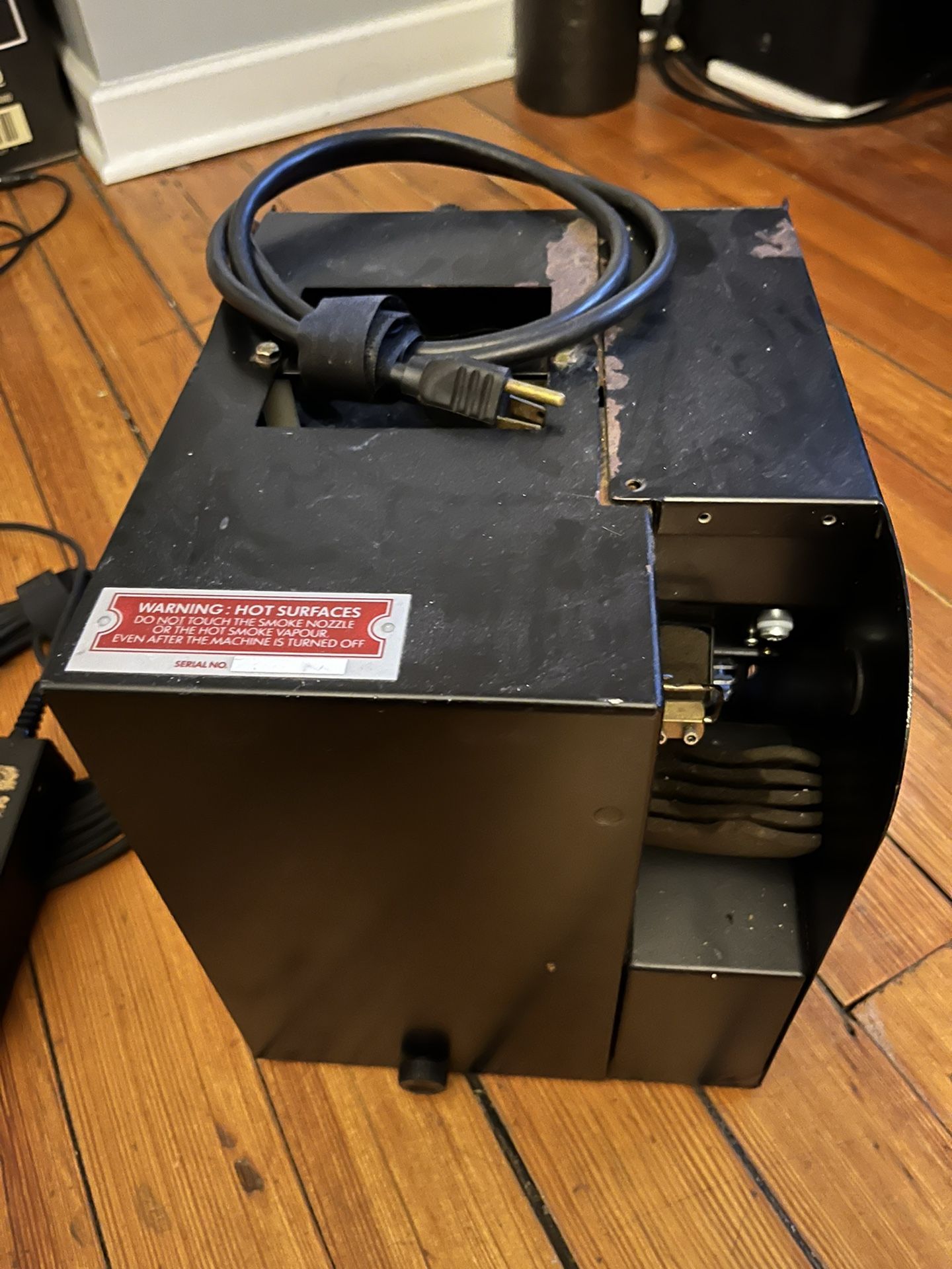 Le Maitre Neutron Star XS Hazer w/wired Remote