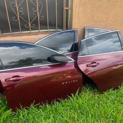 2018 Chevrolet Malibu Doors 