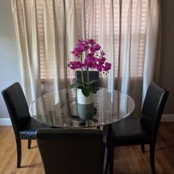 Glass Table And 4 Chairs 