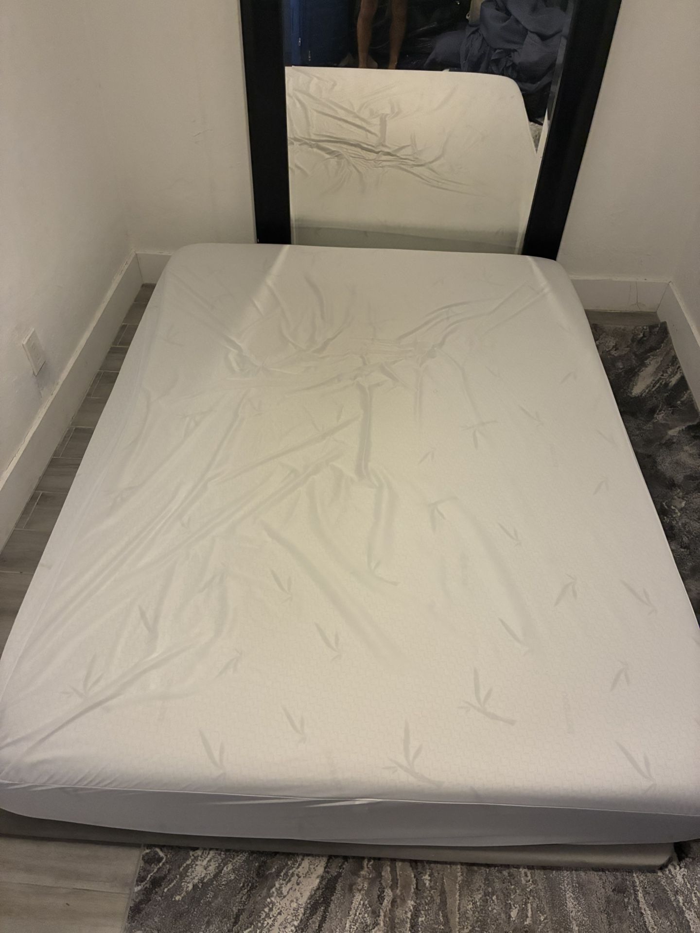 Bamboo Cooling Queen Mattress