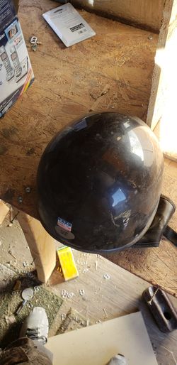 harley davison seat and helmet