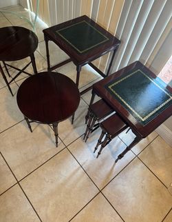 Pair Of Mahogany Nesting Tables 19.5”x19.5”x23”H