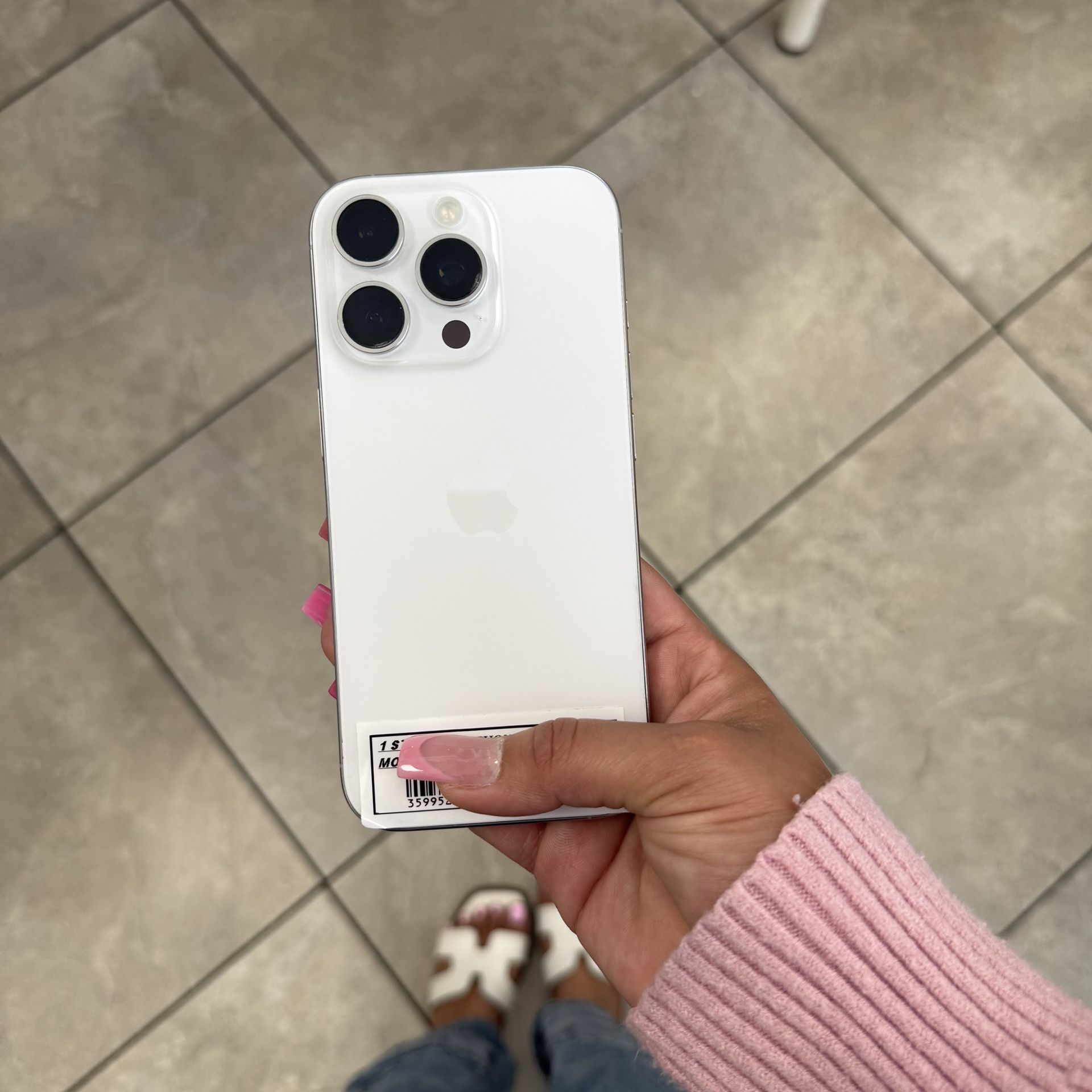 iPHONE 15 PRO MAX UNLOCKED