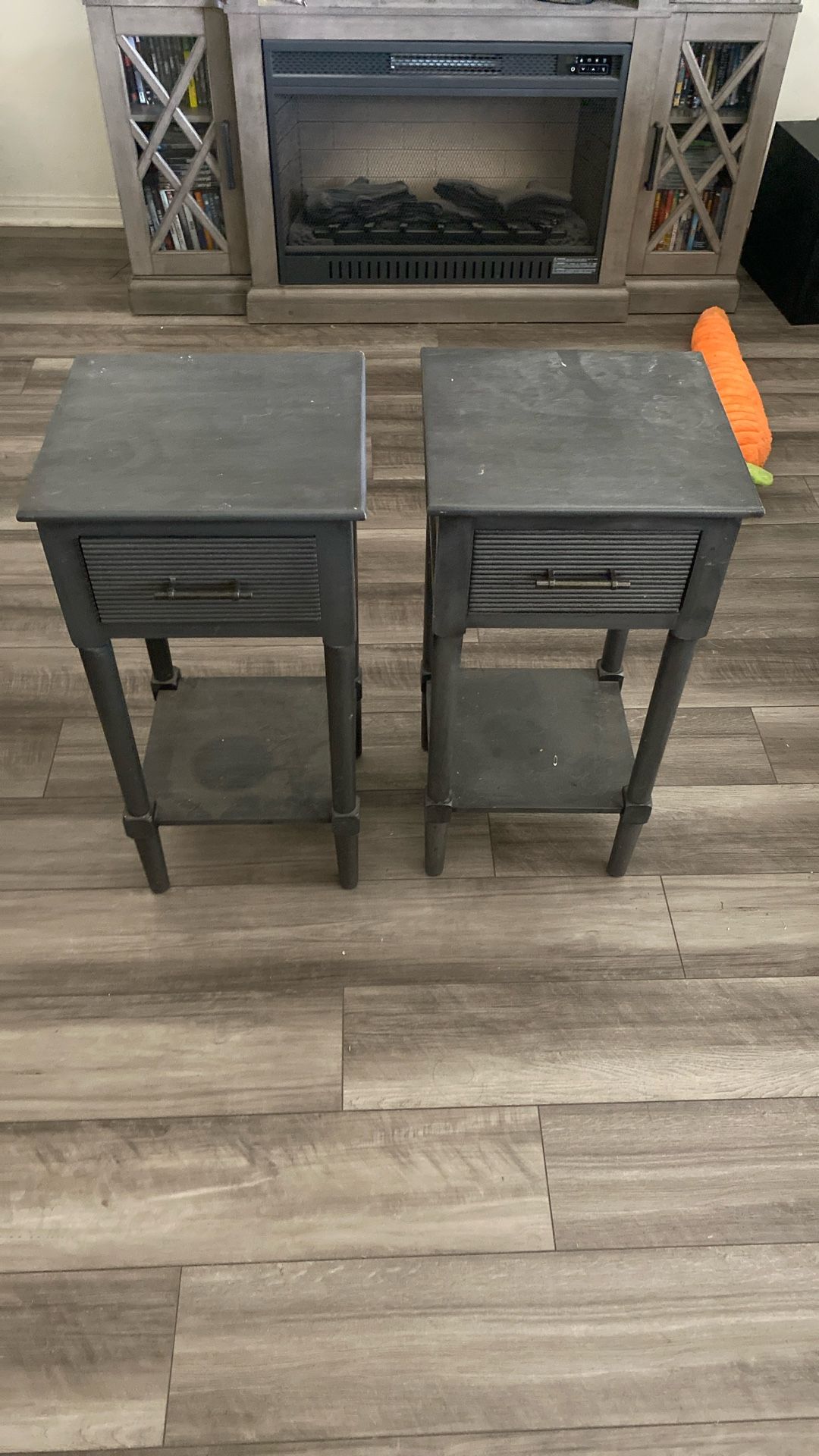 Set Of 2 end Tables
