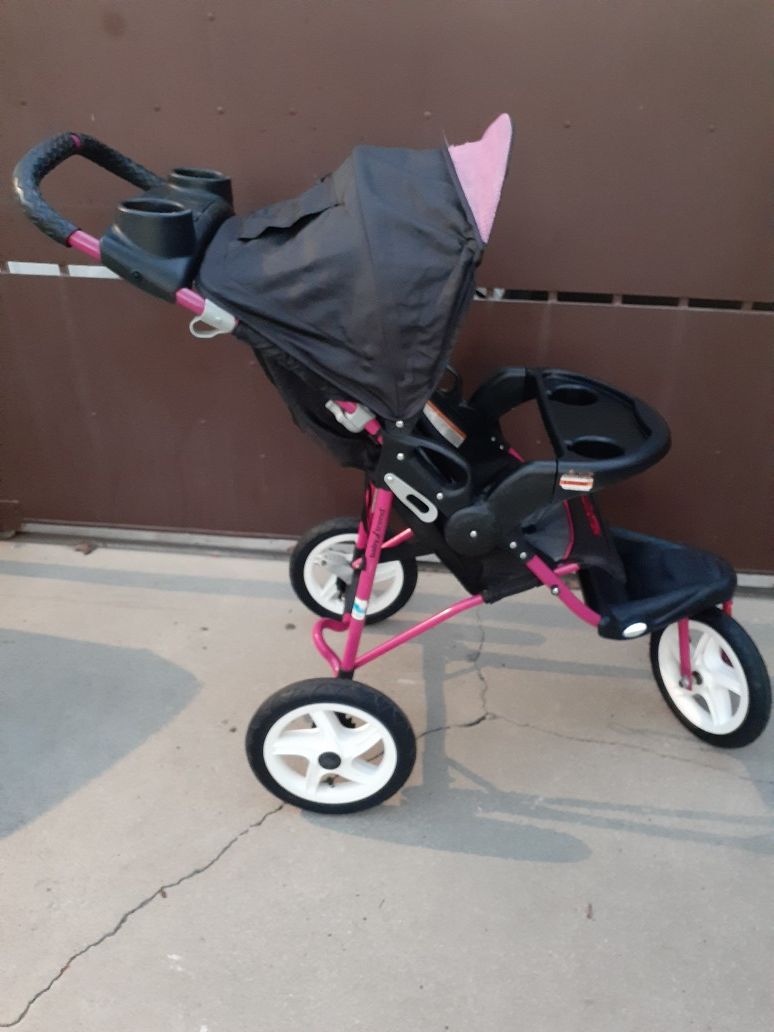 BABY TREND HELLO KITTY 3 WHEELS STROLLER