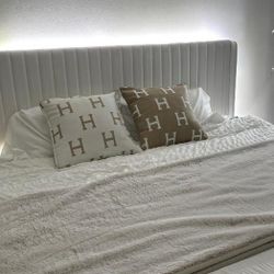 King Bed: Memory Foam Topper Included 