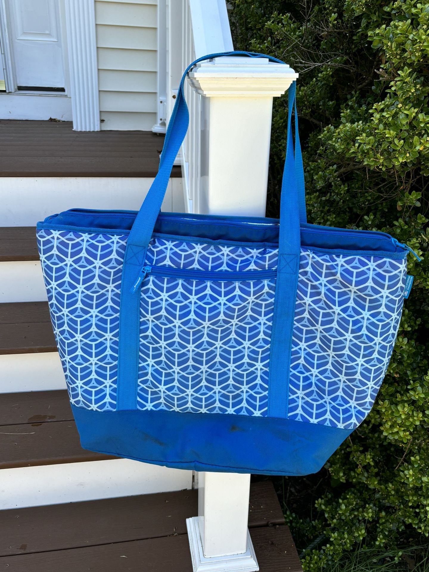 XL Soft Sided Insulated Cooler Beach Pool Picnic Travel