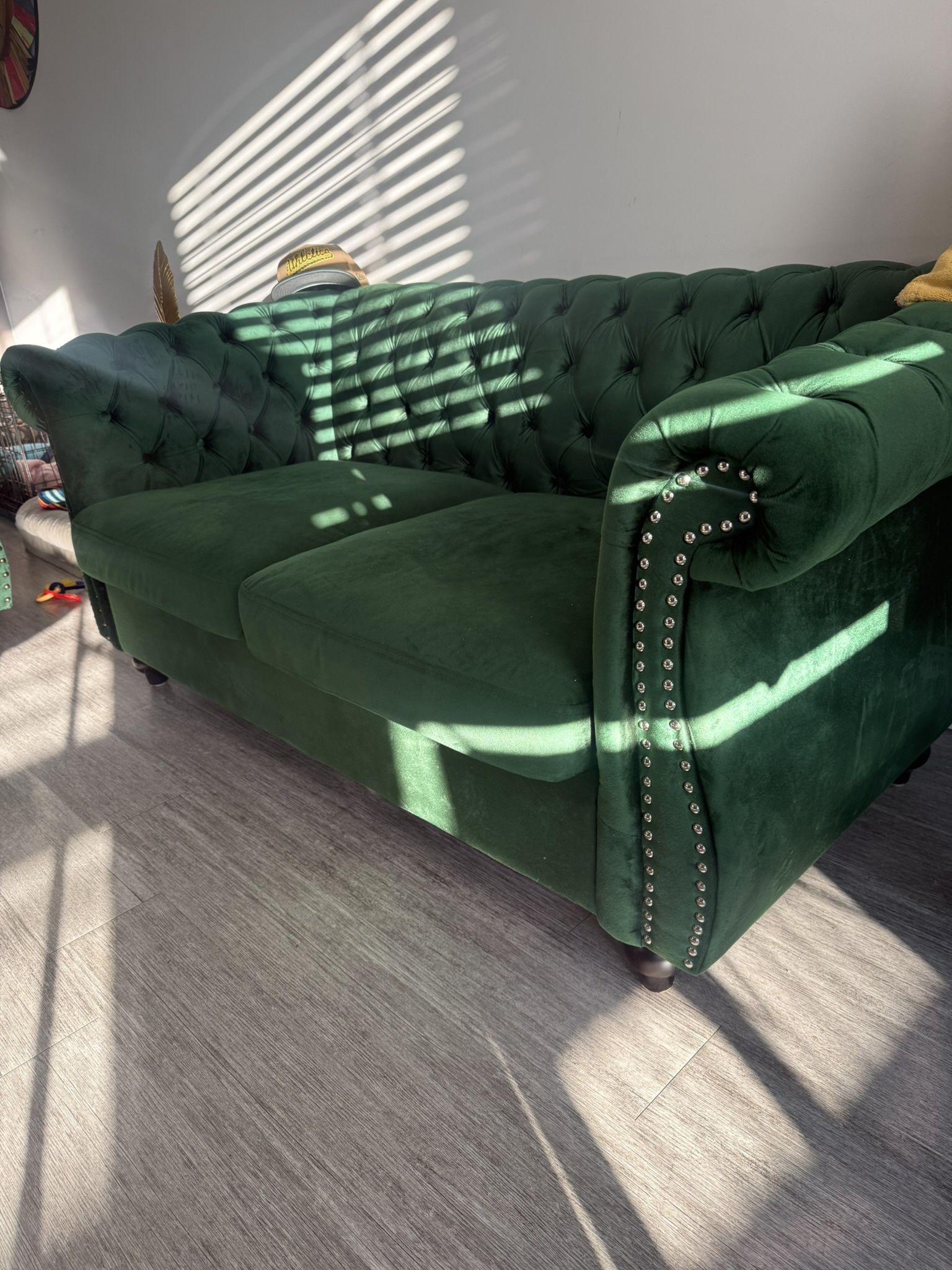 Couch, loveseat & bar Stools