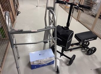 Knee Scooter / Crutches / Walker / Leg Elevation Pillow