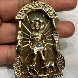 10k Lázaro Pendant 42.4 Grams 