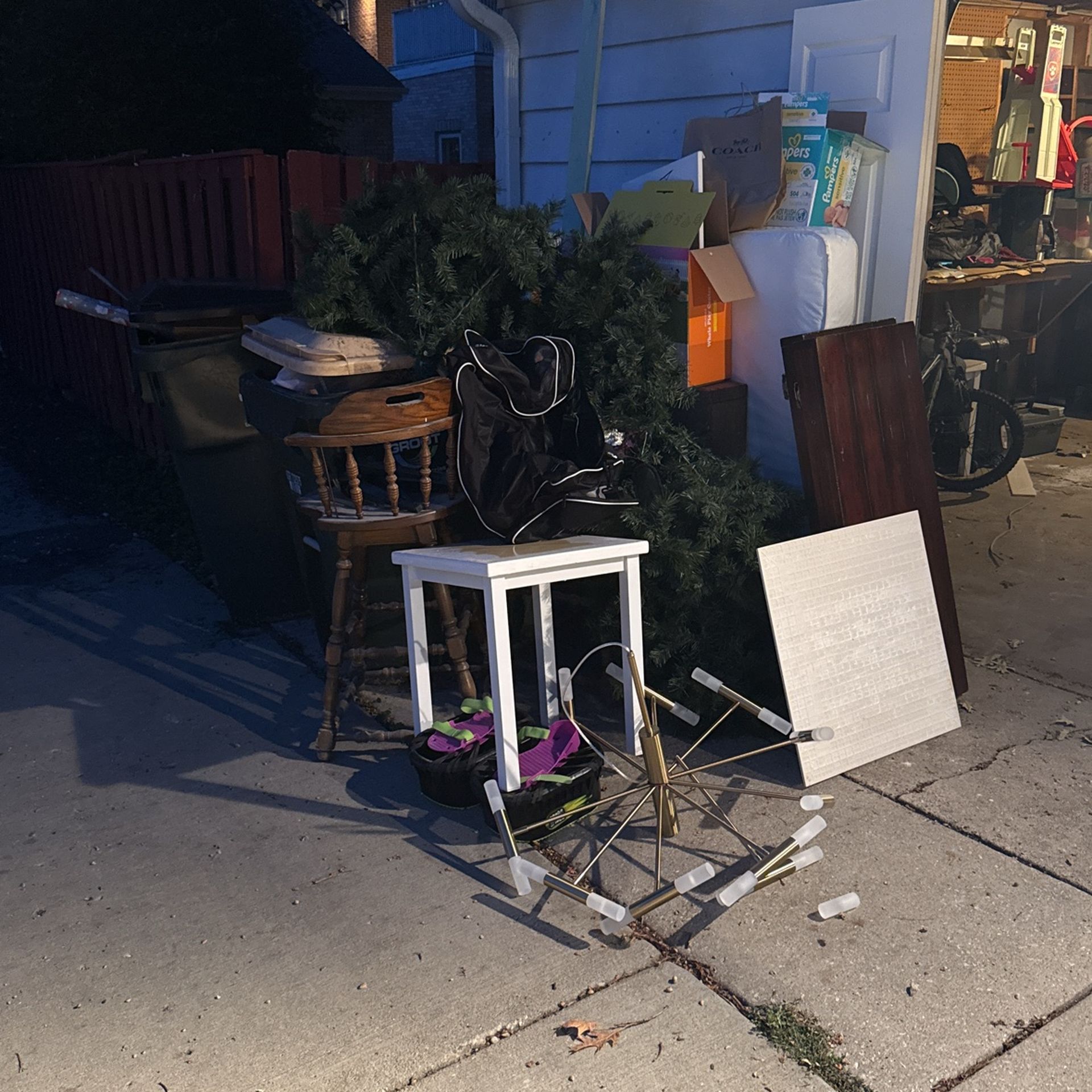 Free Stuff We Are Moving