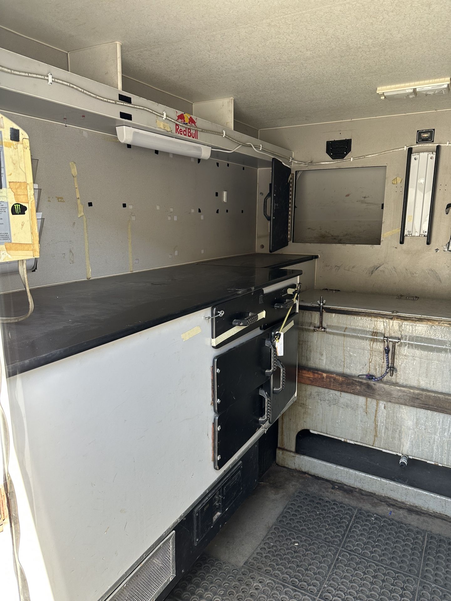 Six Pac Camper Darkroom Set Up for Sale in Benicia, CA OfferUp