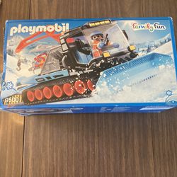 Playmobil Snow Plow with  crane