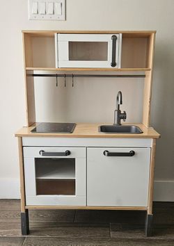 IKEA DUKTIG Kids Play Kitchen