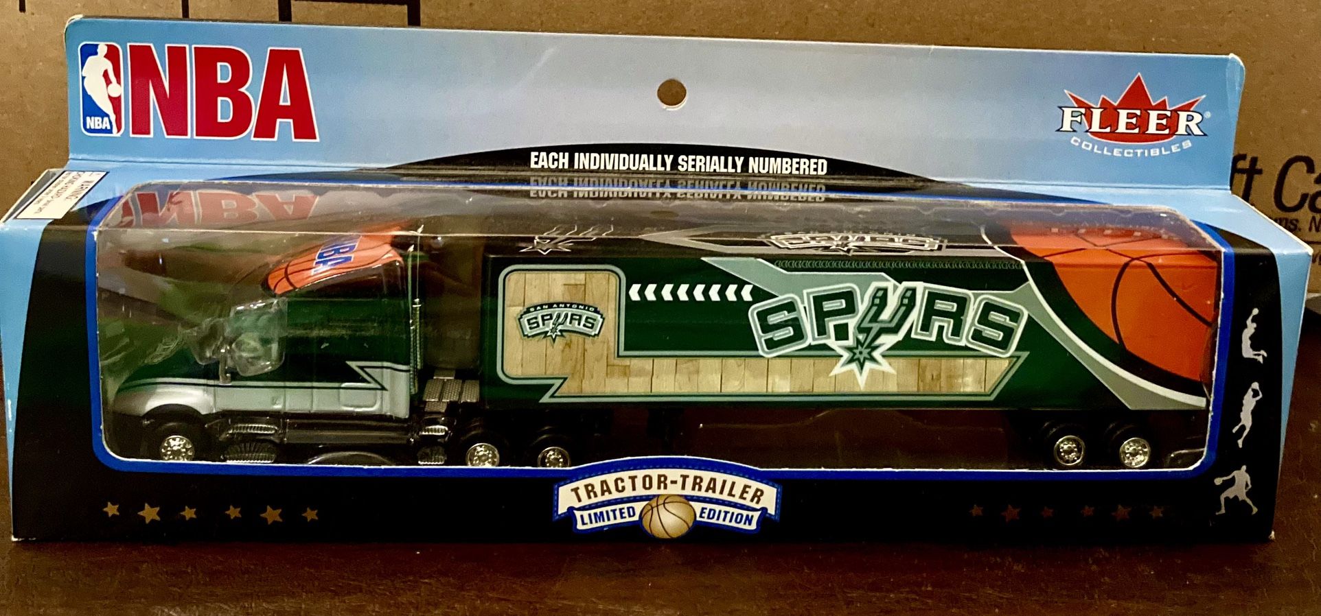 2003 FLEER Limited Edition San Antonio Spurs Tractor Trailer