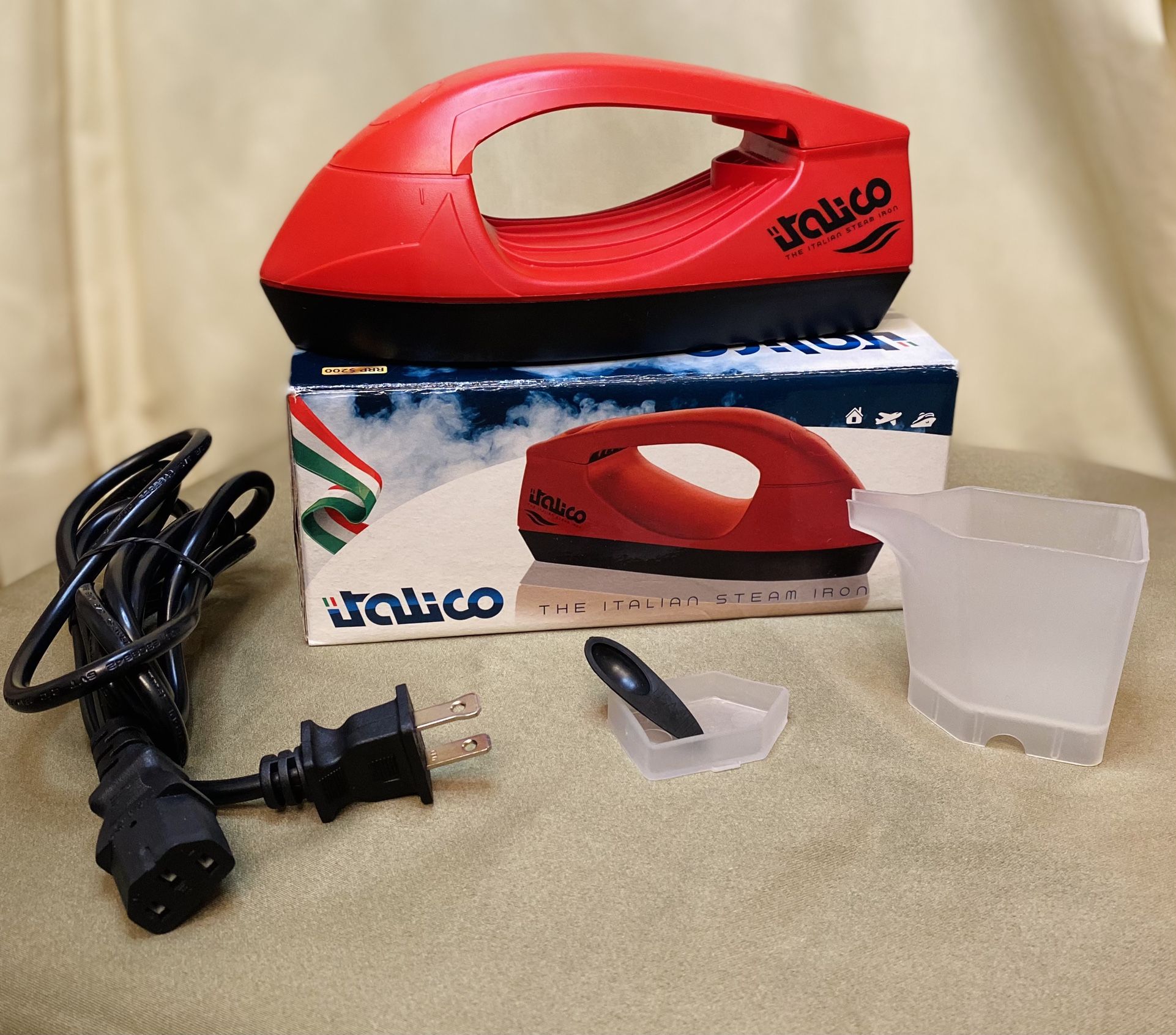 Italico Steam Iron Light Weight Small Portable /Made in Italy