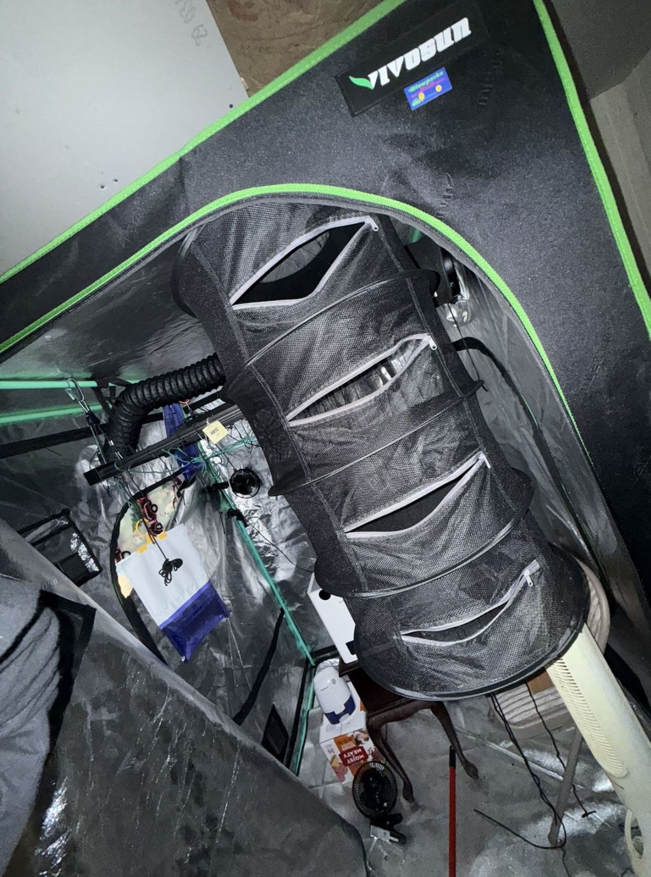 Vivosun 5x5 Grow Tent With Inline Fan And Dehumidifier 