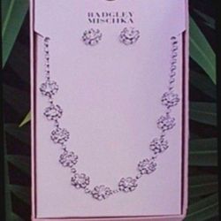 New! Badgley Mischka Silver Floral Necklace Set