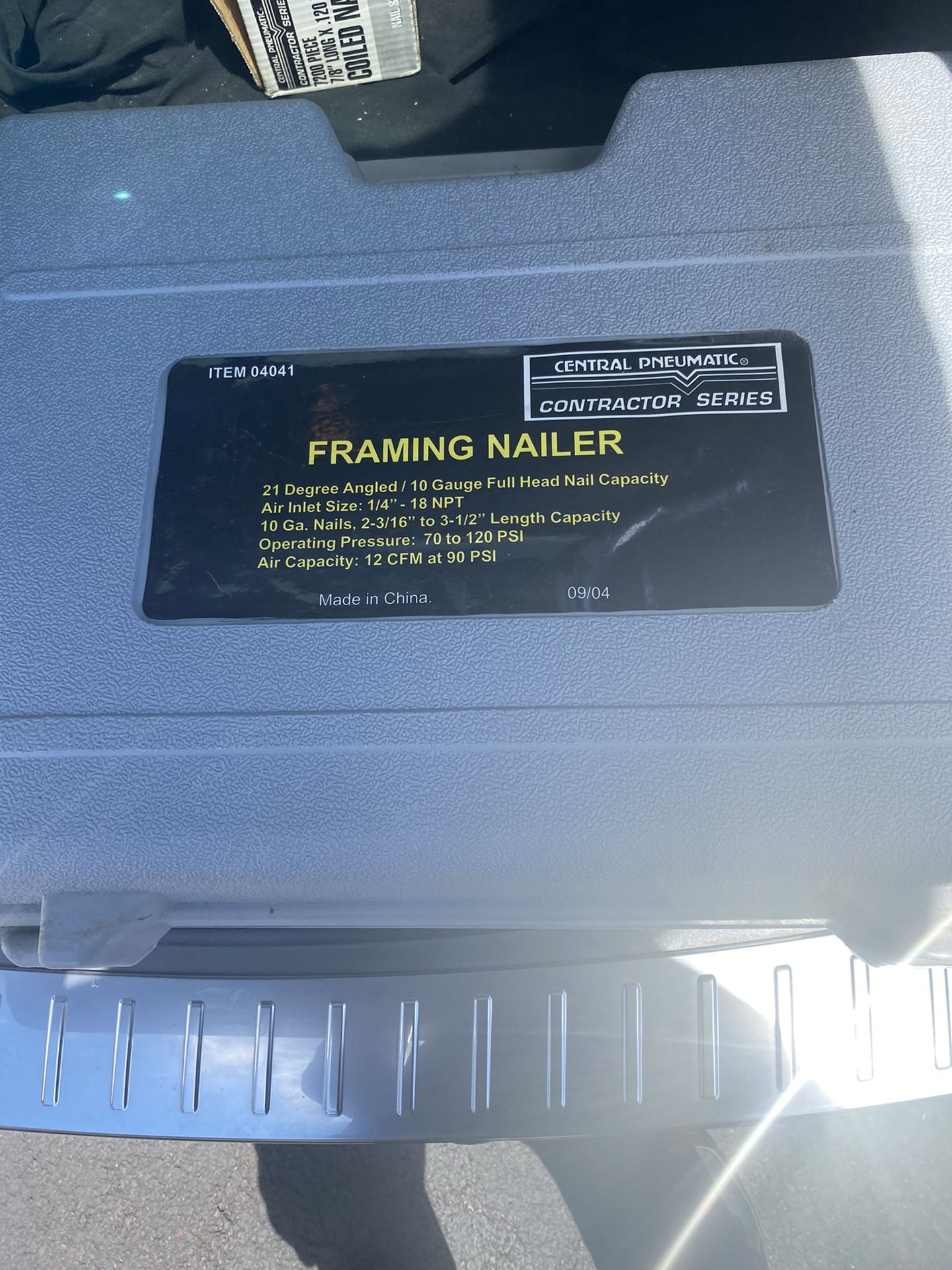 Framing nailer