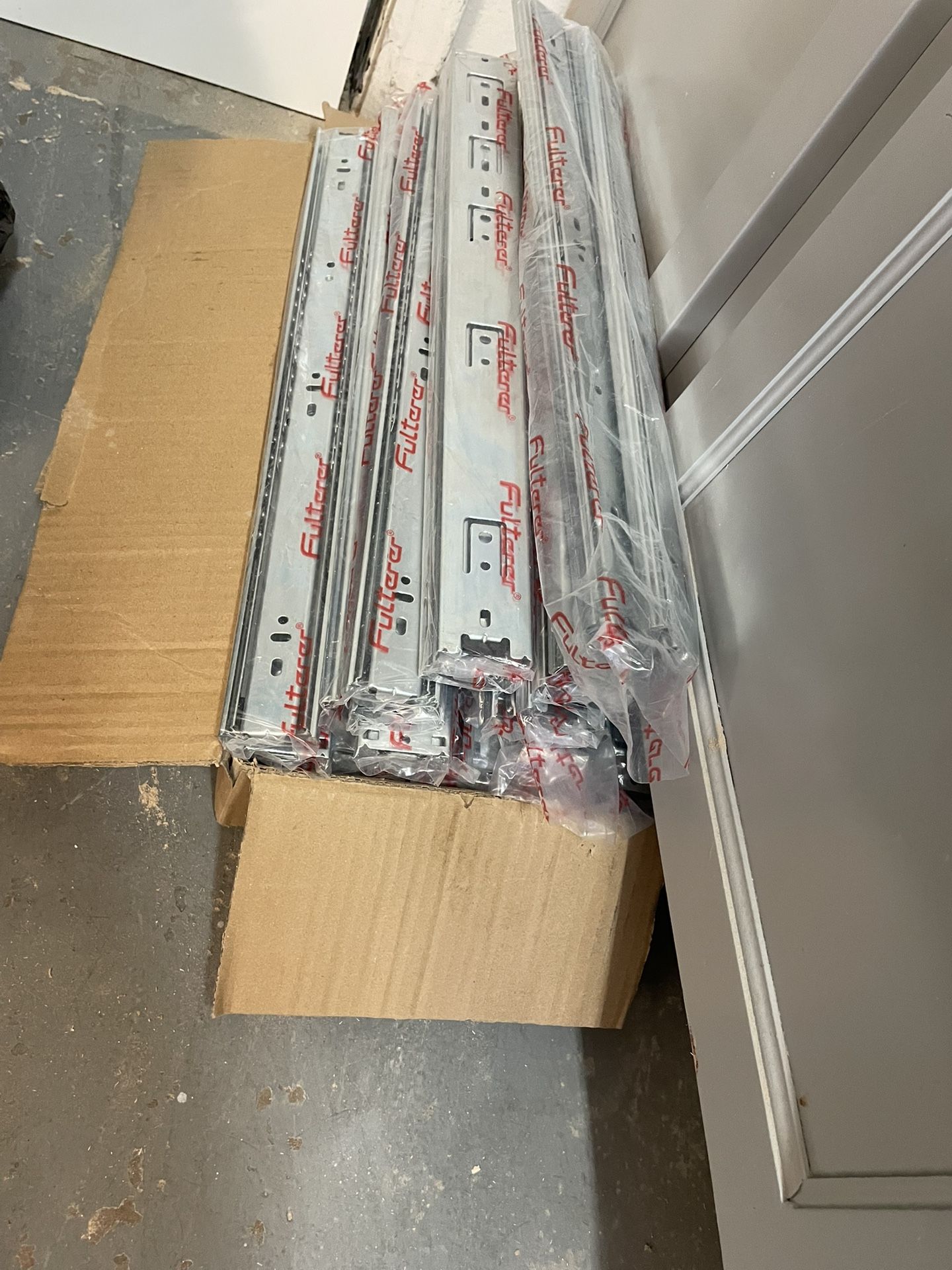 Full Extension side mount Rails