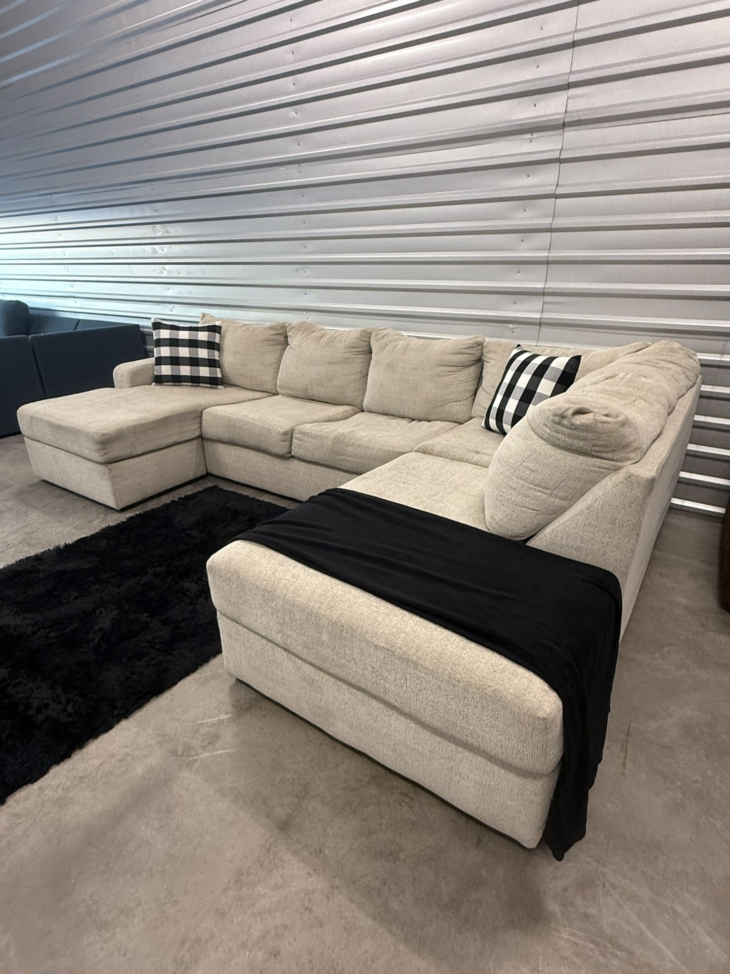 Ashley’s furniture Sectional Couch(Free Delivery)