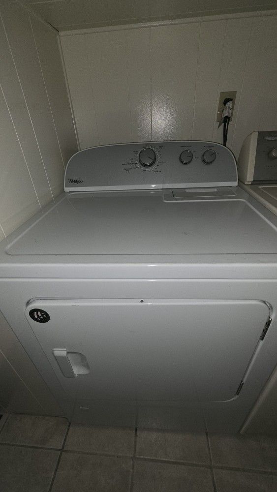 Washer & Dryer Whirlpool