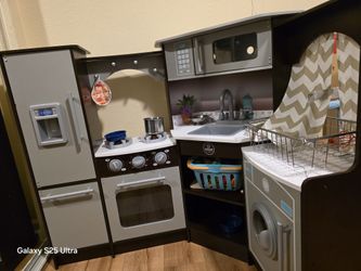 Kids Kitchen Set With Toys Included!