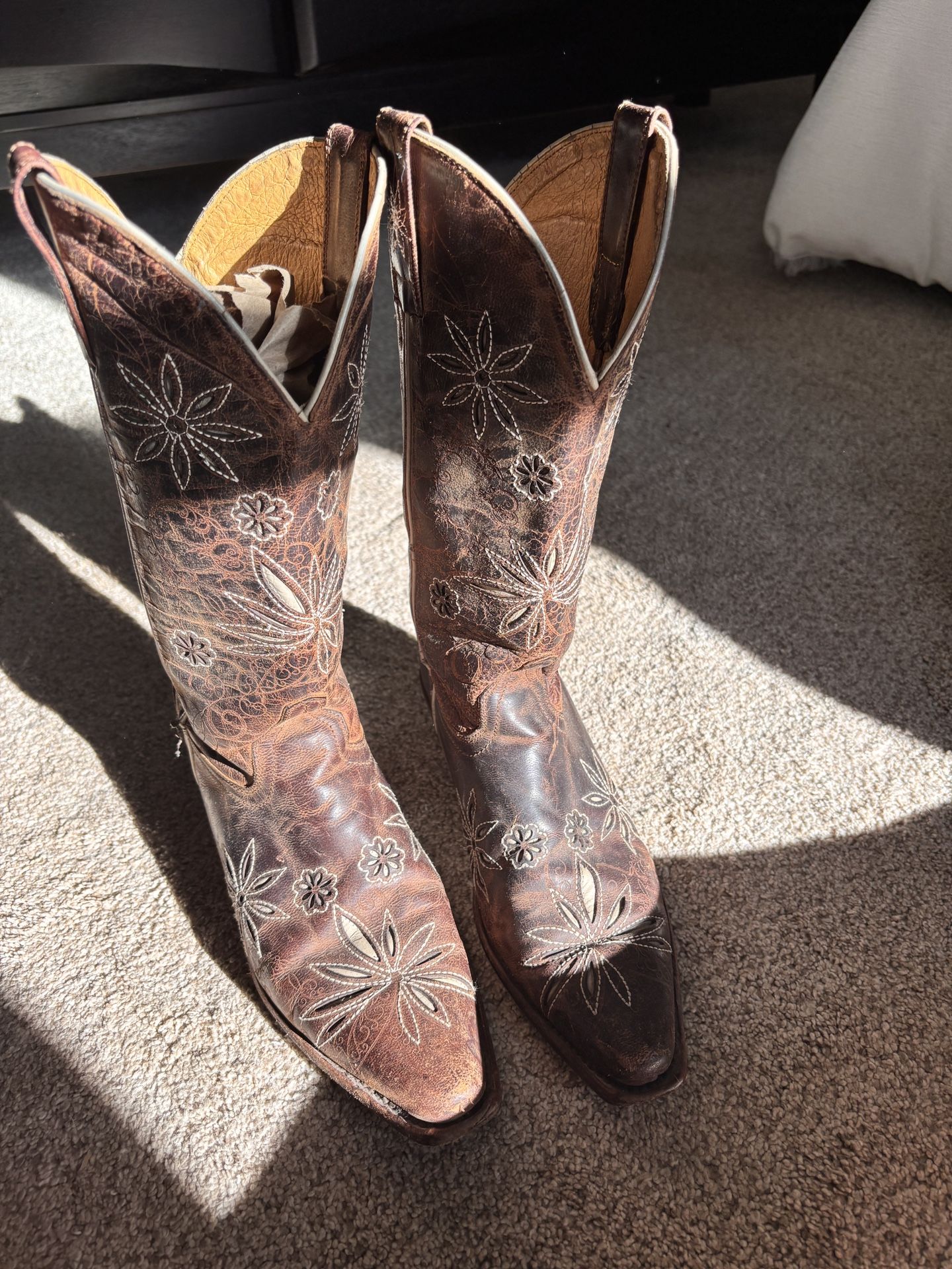 Shyanne Women’s Boots Size 6.5 