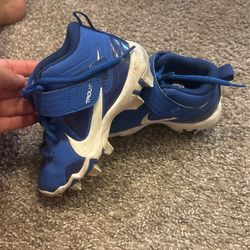 Trout Baseball Cleats