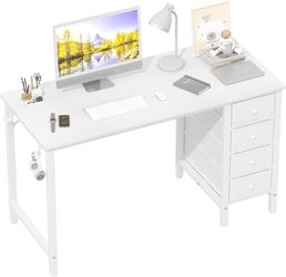 Computer Desk assembled ensamblado