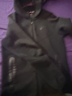 nike tech small