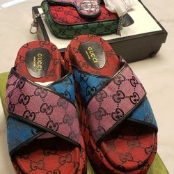 Gucci Sliders/w Crossover Bag 