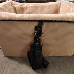 DOG BOOSTER SEAT NEW COND. MESA 85201 