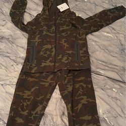 Nike Sportswear Tech Kids Large Set