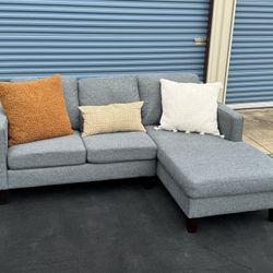 CUTE Navy Sectional Couch 