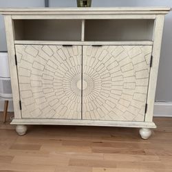 Neutral Color Cabinet 