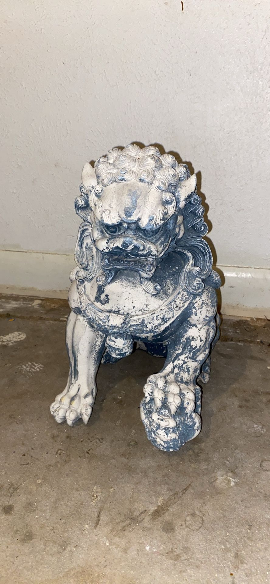 Chinese Foo Dog Statue