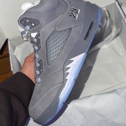 Jordan 5 “Wolf Grey” size 8.5,9,10,10.5,12 &6.5Y