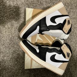 Retro Jordan Latte 1s