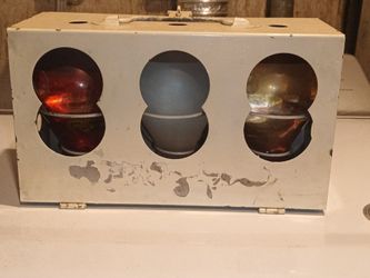 Fire Grenades with wall mount